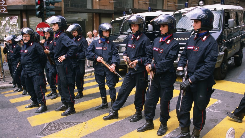 Großrazzia gegen Jugendkriminalität: Italien nimmt Hunderte Verdächtige fest - news - exxpress Nachrichten
