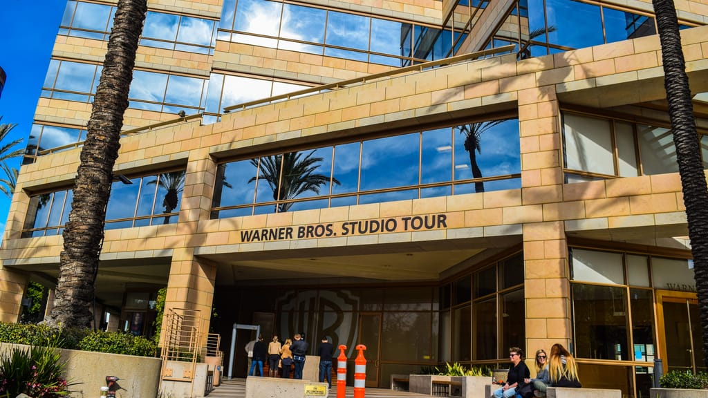 US-Richterin stoppt Milliarden-Deal: Warner-Bros.-Übernahme vorerst ausgebremst - economy - exxpress Nachrichten