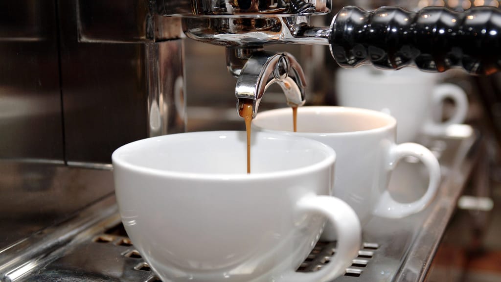 Neue Erkenntnisse: So viel Kaffee ist laut Experten unbedenklich - lifestyle - exxpress Nachrichten