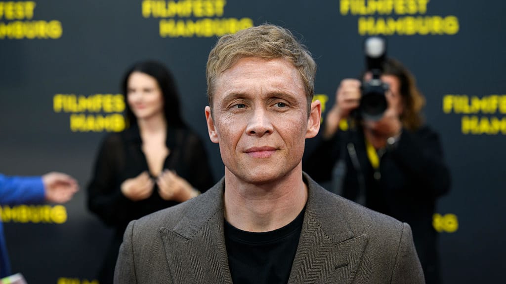 Hollywood-Coup für Matthias Schweighöfer: Er spielt im neuen „Conjuring“-Film mit - lifestyle - exxpress Nachrichten