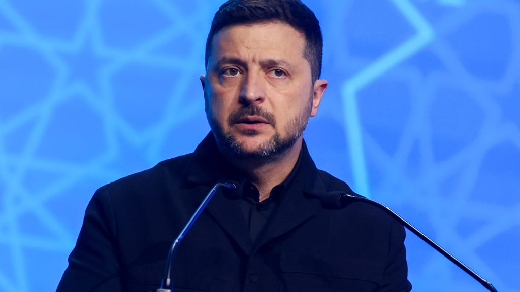 Nach Protesten: Selenskyj feuert Ukraine-Armeechef Syrskyj - politik - exxpress Nachrichten