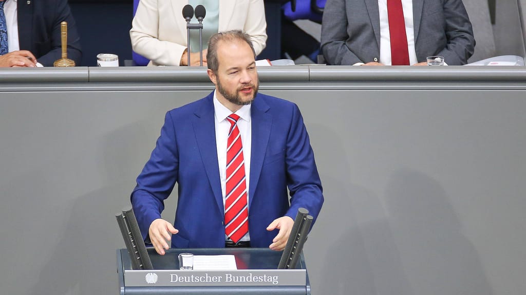 „Verfassungstreue“ angezweifelt: AfD-Politiker von Wahl ausgeschlossen - politik - exxpress Nachrichten