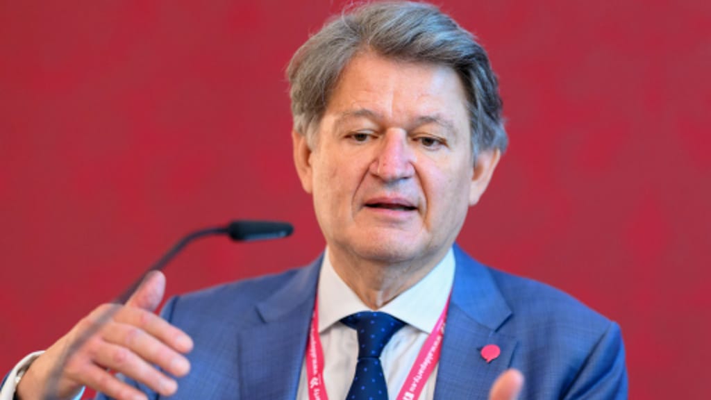 20 Abwesenheiten – So oft fehlte Brandstätter im EU-Parlament - politik - exxpress Nachrichten