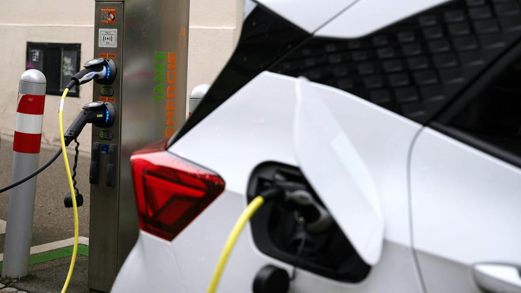 China-Autos auf dem Vormarsch: E-Boom treibt Europas Automarkt an - economy - exxpress Nachrichten