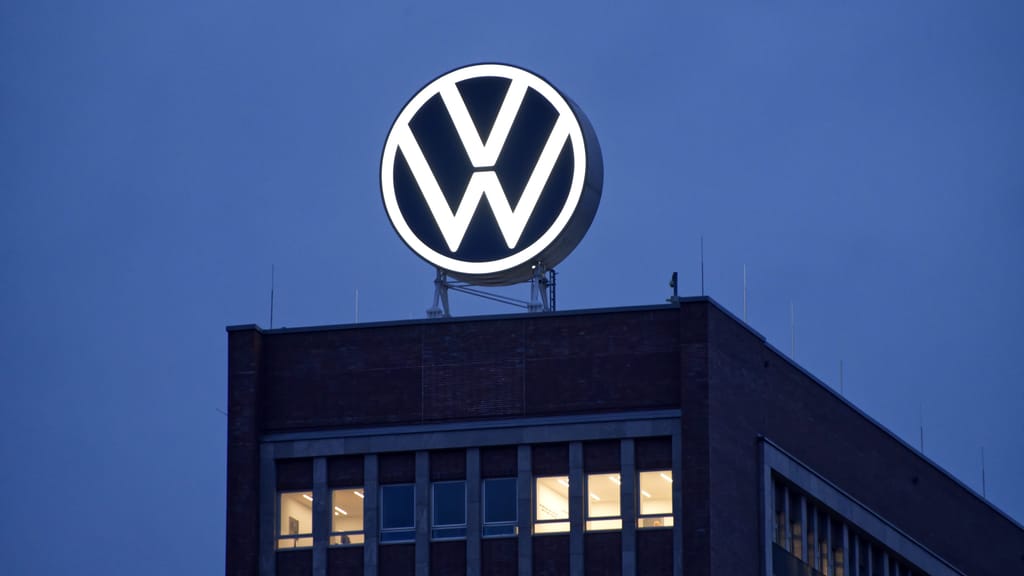 VW tief in der Krise: Gewinn bricht um ein Drittel ein – 50.000 Jobs wackeln - economy - exxpress Nachrichten