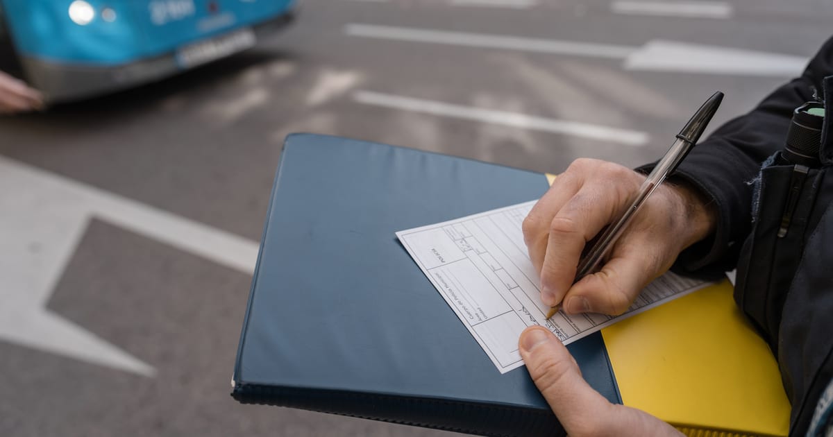 Amtsmissbrauch - Verliebter Polizist suchte im Melderegister Frau