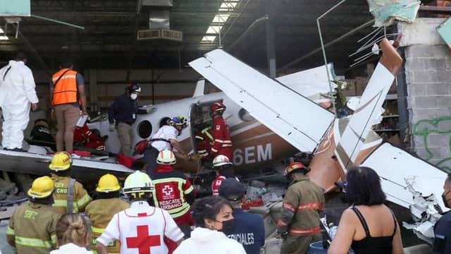 Nach Flugzeug-Crash in Supermarkt: Drei Tote und mehrere Verletzte in Mexiko