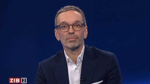 Kritik an Luxus-Gagen: Kickl kündigt im ORF das Aus der ORF-Steuer an