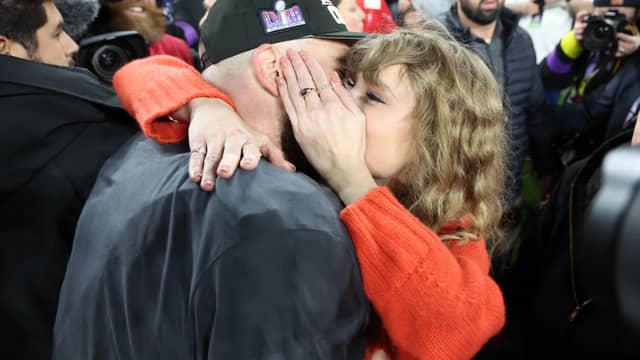 Ein Kuss-Foto geht um die Welt: Taylor Swift und ihr Football-Held im 7. Himmel