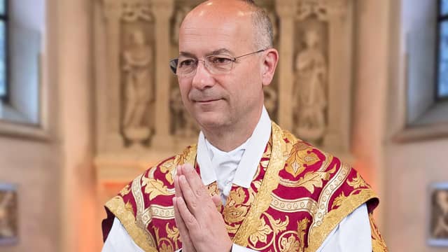 Hier spricht Dompfarrer Toni Faber im eXXpress über das Gründonnerstags-Geheimnis