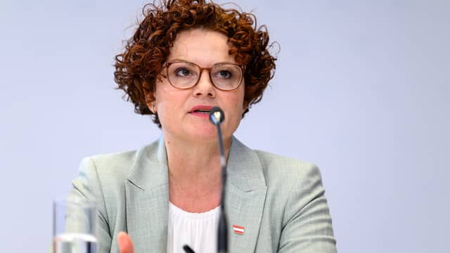 „Jacke anziehen statt heizen“: Staatssekretärin sorgt mit Spar-Tipps für Aufregung