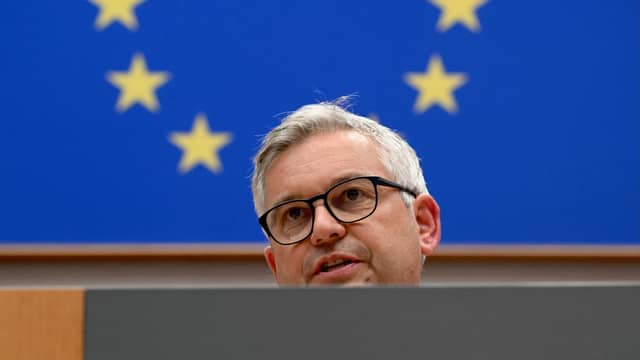 EU-Asylpakt: Migranten aufnehmen – oder zahlen? Was Österreich ab 2027 droht
