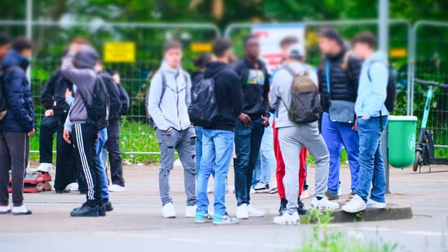 „Talahons" terrorisieren Jesolo: Bürgermeister fordert „Weg mit dem Abschaum!" - news - exxpress Nachrichten