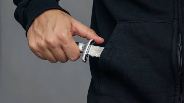 „Ehre“ als Motiv? 20 Syrer prügelten und stachen auf vier Jugendliche ein - news - exxpress Nachrichten