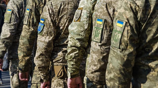 Front statt Asyl: EU will Schutzstatus für ukrainische Männer aufheben