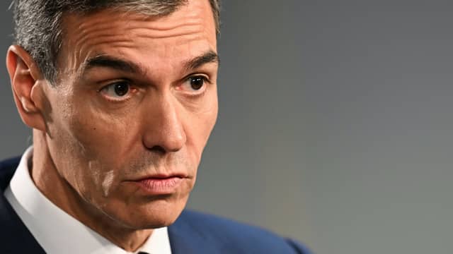 Spanien wollte 500.000 Migranten legalisieren – jetzt 1,17 Mio. Anträge - politik - exxpress Nachrichten