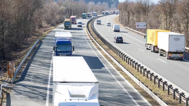 Schwerer Unfall auf Tiroler Autobahn: Mehrere Personen verletzt