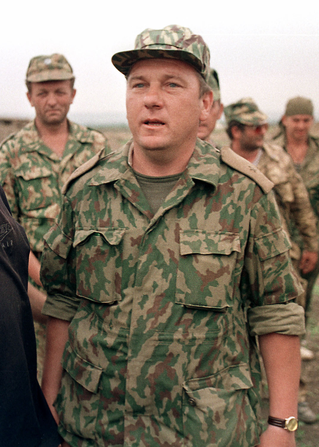 Чеченский офицер. Шаманов 1995г Чечня. Генерал шаманов 1995.