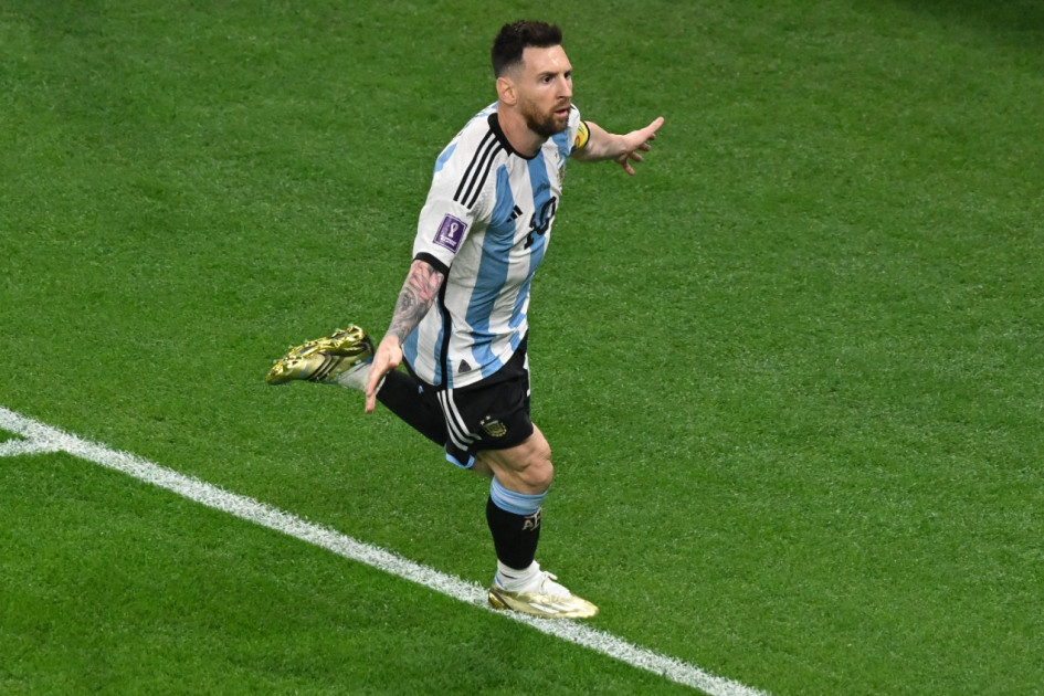 Schon-wieder-Messi-PSG-Star-f-hrt-Argentinien-ins-Viertelfinale