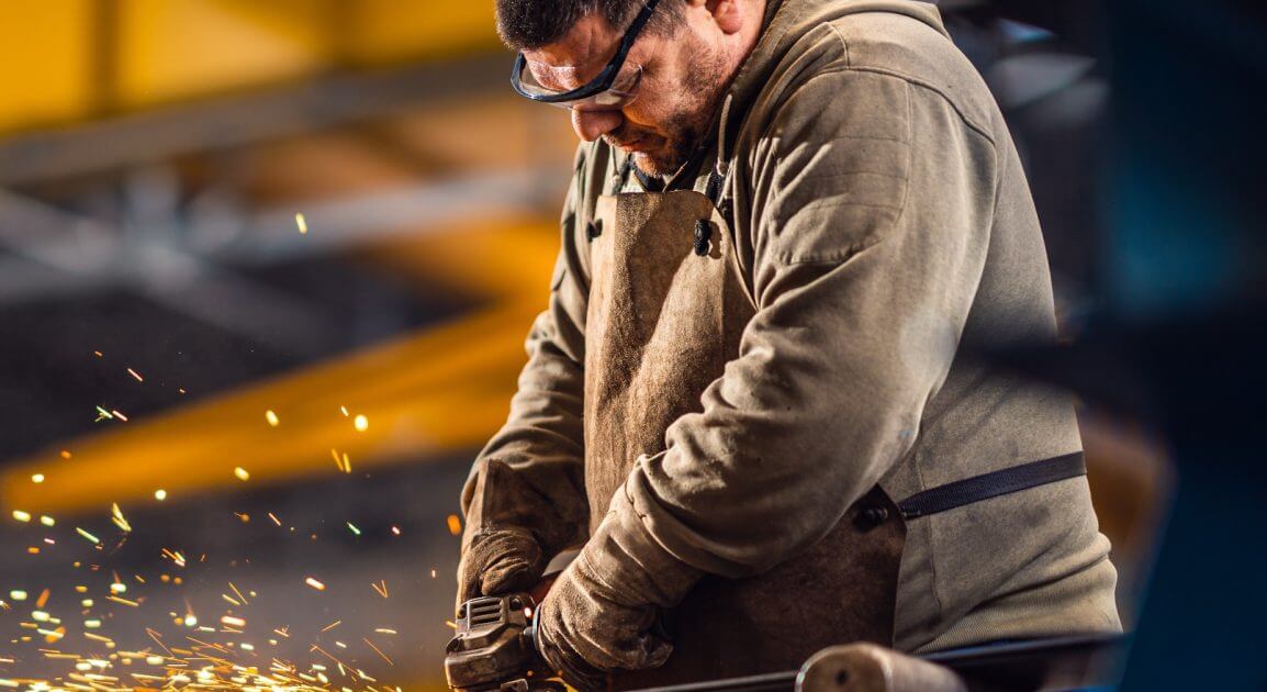 Industrie-unter-Druck-Jobabbau-in-Metall-und-Elektrobranche-flacht-nicht-ab