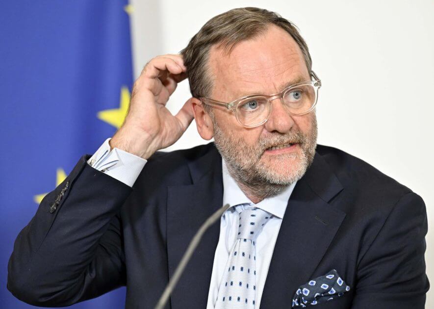 Nach-acht-Monaten-im-Amt-Schellhorns-Entb-rokratisierungsstelle-nimmt-Arbeit-auf