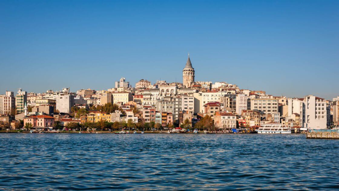 Tragischer-Tod-von-Familie-in-Istanbul-gekl-rt-Das-war-die-Ursache