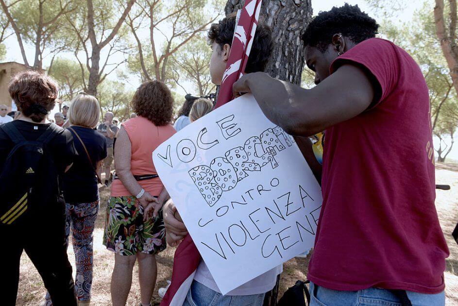 Rom-unter-Schock-Marokkaner-zerren-18-J-hrige-durchs-Autofenster-und-vergewaltigen-sie