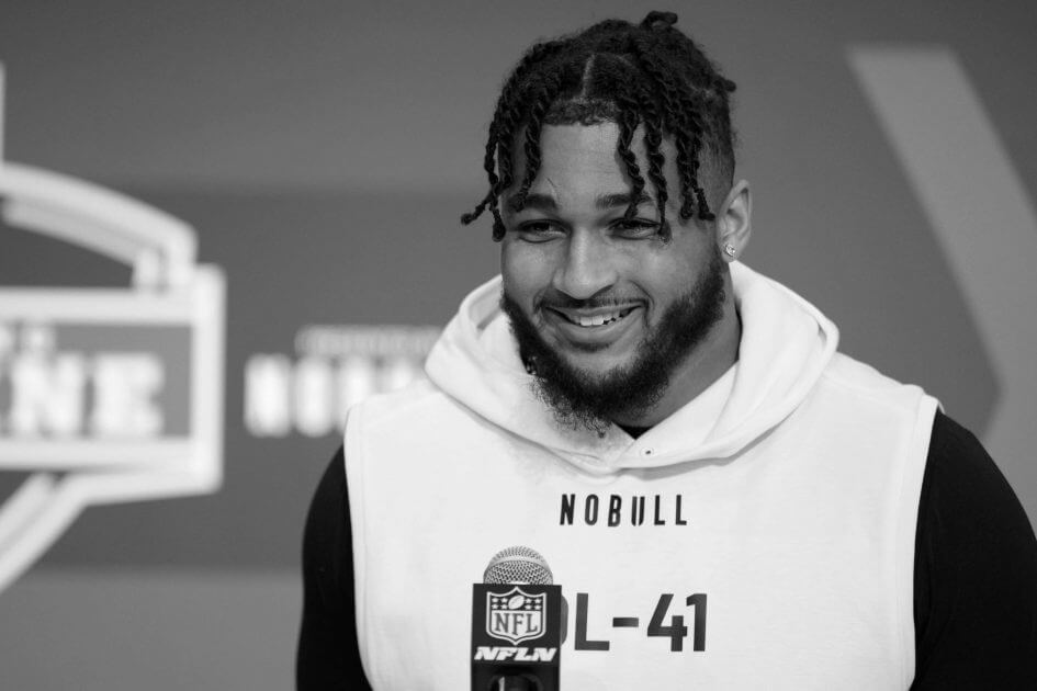 Ursache-unklar-NFL-Verteidiger-mit-lediglich-24-Jahren-pl-tzlich-gestorben