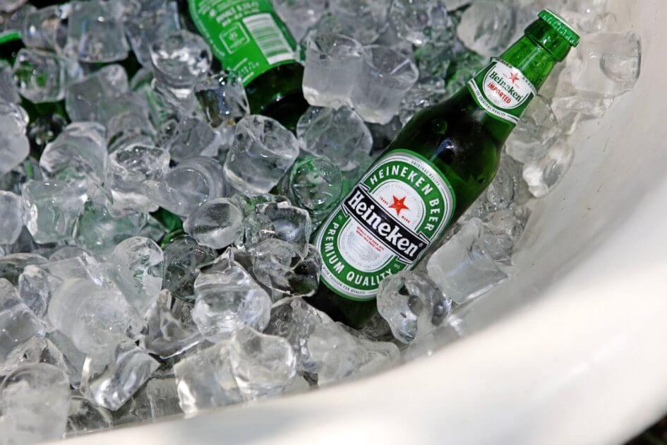 Diese-Aktion-von-Heineken-mit-1000-B-ro-Pubs-l-sst-Engl-nder-staunen-