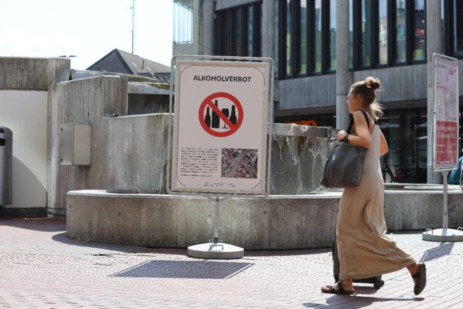 S-lden-wehrt-sich-Ort-stoppt-Sauf-Tourismus-mit-neuem-Alkoholverbot