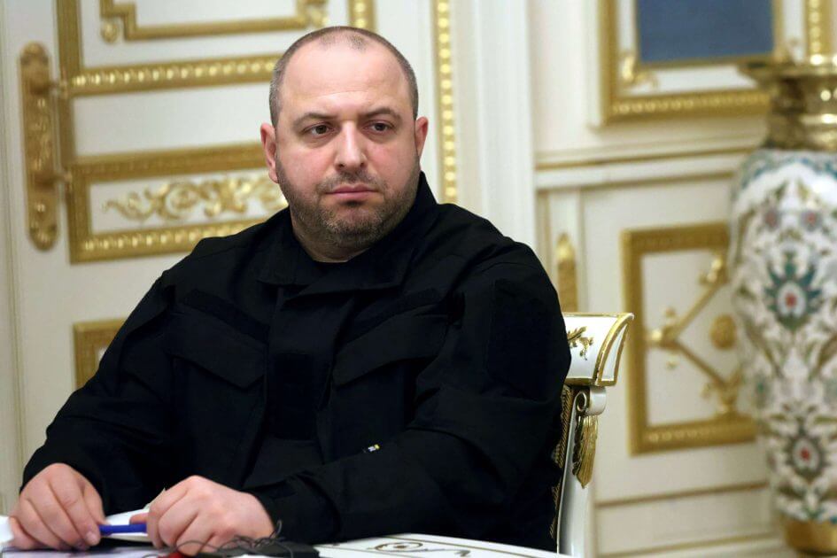 Verwirrung-um-Verbleib-von-ukrainischem-Ex-Verteidigungsminister