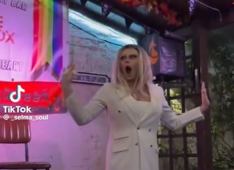 Drag-Show-macht-sich-ber-Charlie-Kirks-Witwe-lustig