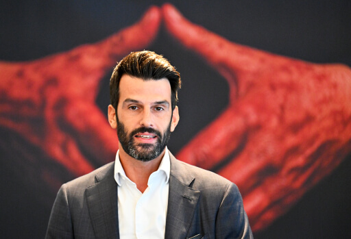 Streit-um-Drag-Nikolo-FP-verteidigt-Tradition-gegen-Woke-Trend-