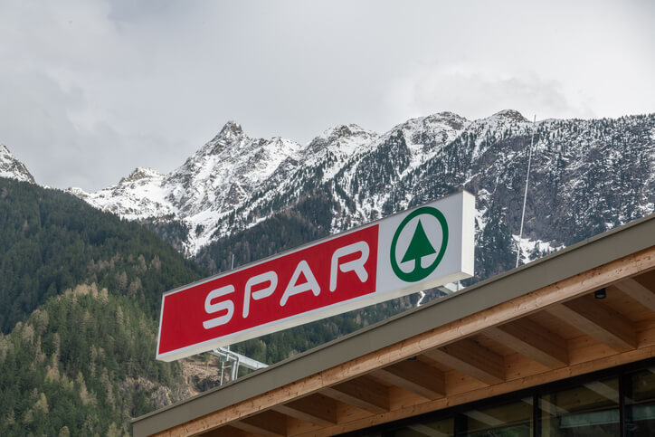 Superm-rkte-in-sterreich-SPAR-h-ngt-alle-ab