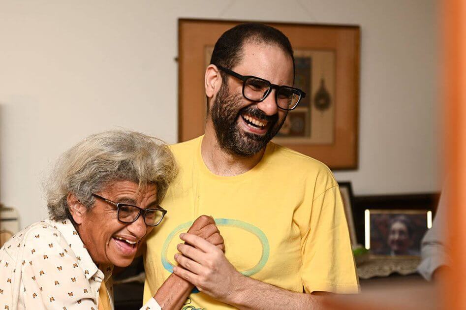 Premier-Starmer-hocherfreut-ber-R-ckkehr-des-Aktivisten-trotz-Mordaufrufen