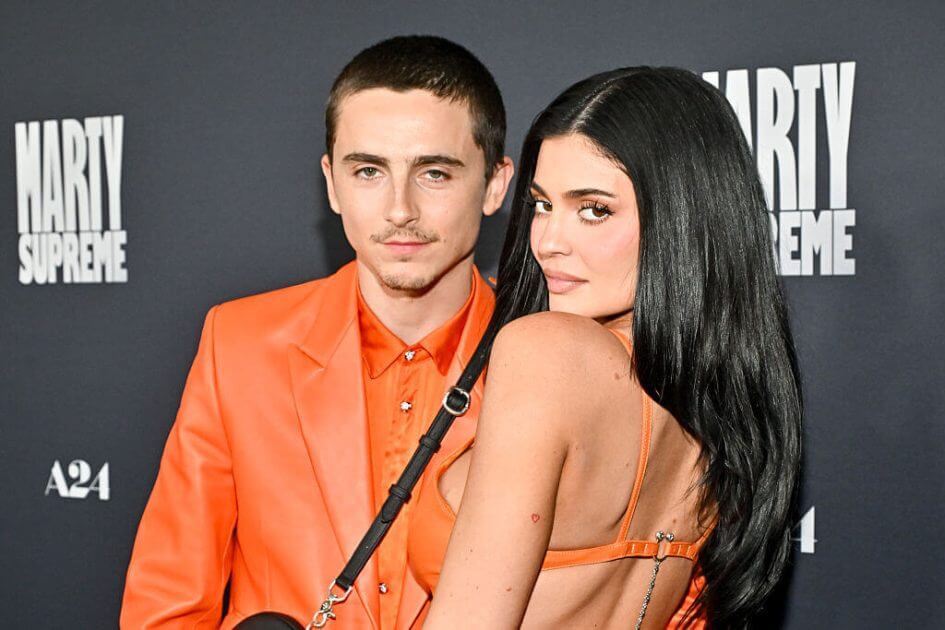 Kylie-Jenner-und-Timoth-e-Chalamet-zeigen-sich-im-s-en-Partnerlook-