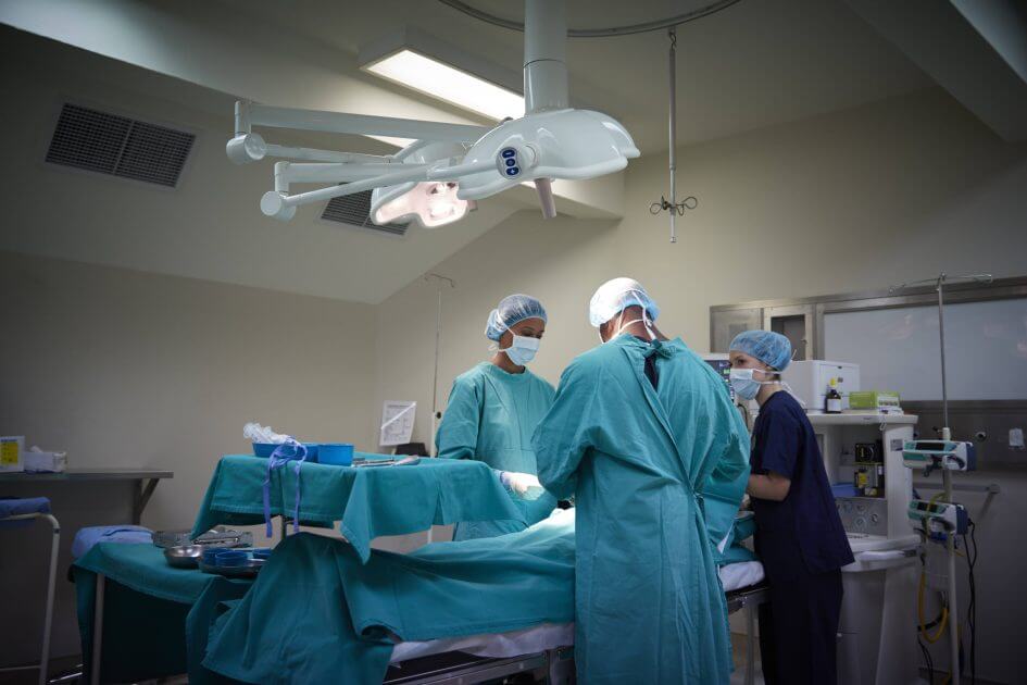 17-j-hrige-stirbt-noch-w-hrend-not-op-jetzt-ermittelt-die-staatsanwaltschaft