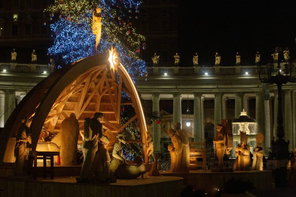 Italien-Gesuchter-Straft-ter-versteckt-sich-in-Weihnachtskrippe