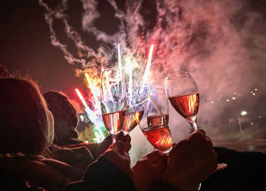 sektbranche-jubelt-jahrgang-2025-soll-fein-und-elegant-werden