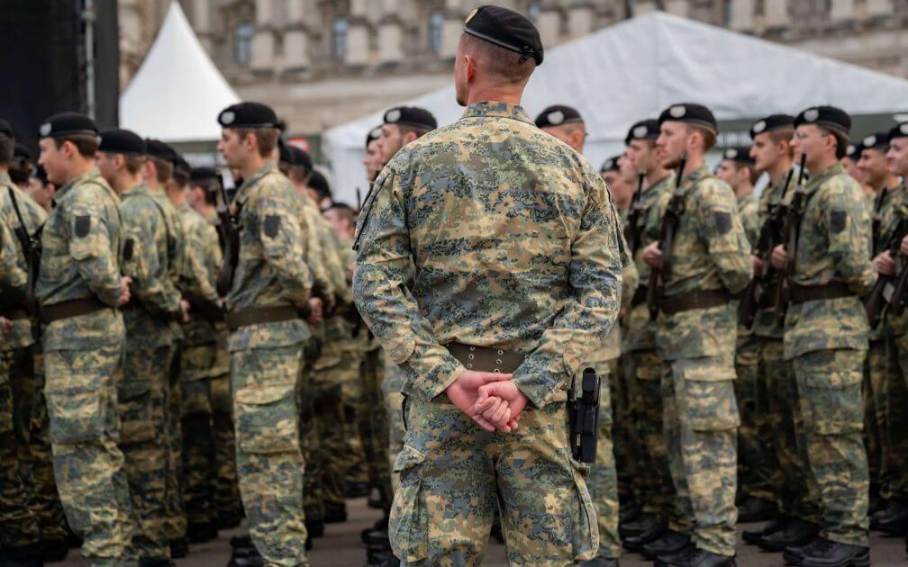 -sterreich-diskutiert-Wehrdienst-Die-J-ngsten-tragen-die-Hauptlast