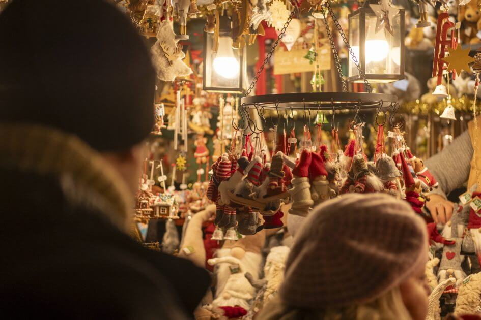 Gl-hwein-Bratwurst-Das-ist-der-g-nstigste-Christkindlmarkt-sterreichs