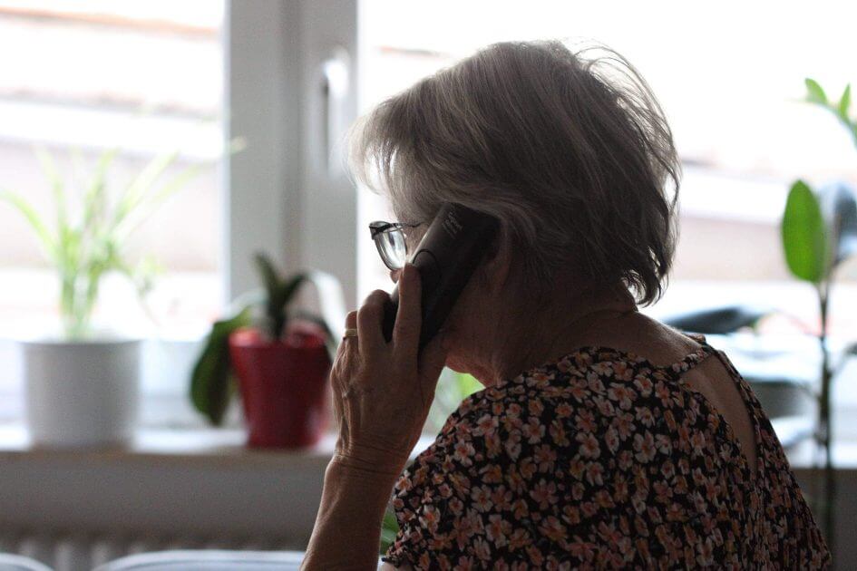 -Staatsanwaltschaft-am-Telefon-Falsche-Beamte-zocken-Frauen-ab