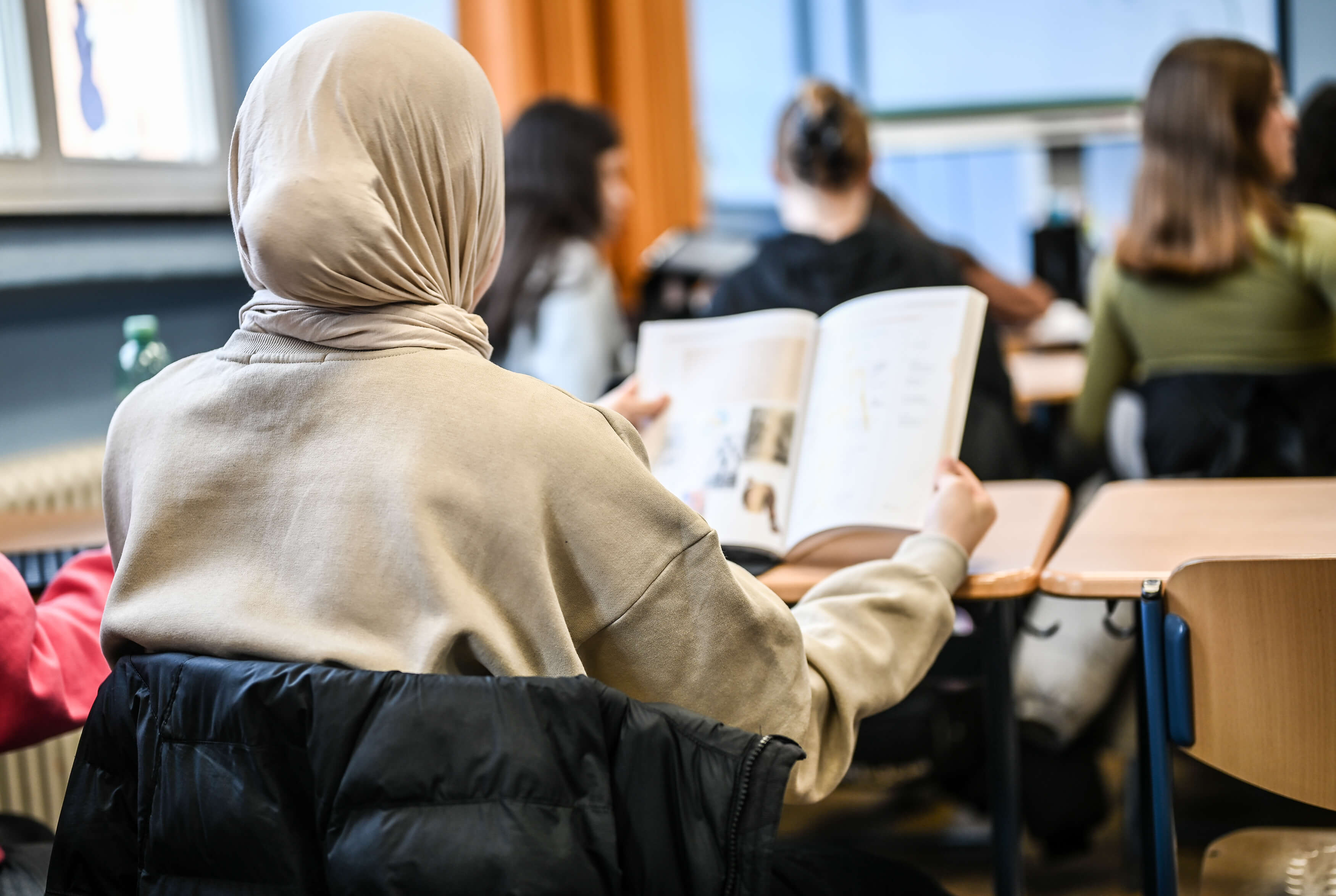 Kein-Essen-kein-Wasser-Fastende-muslimische-Kinder-stellen-Schulen-vor-Probleme