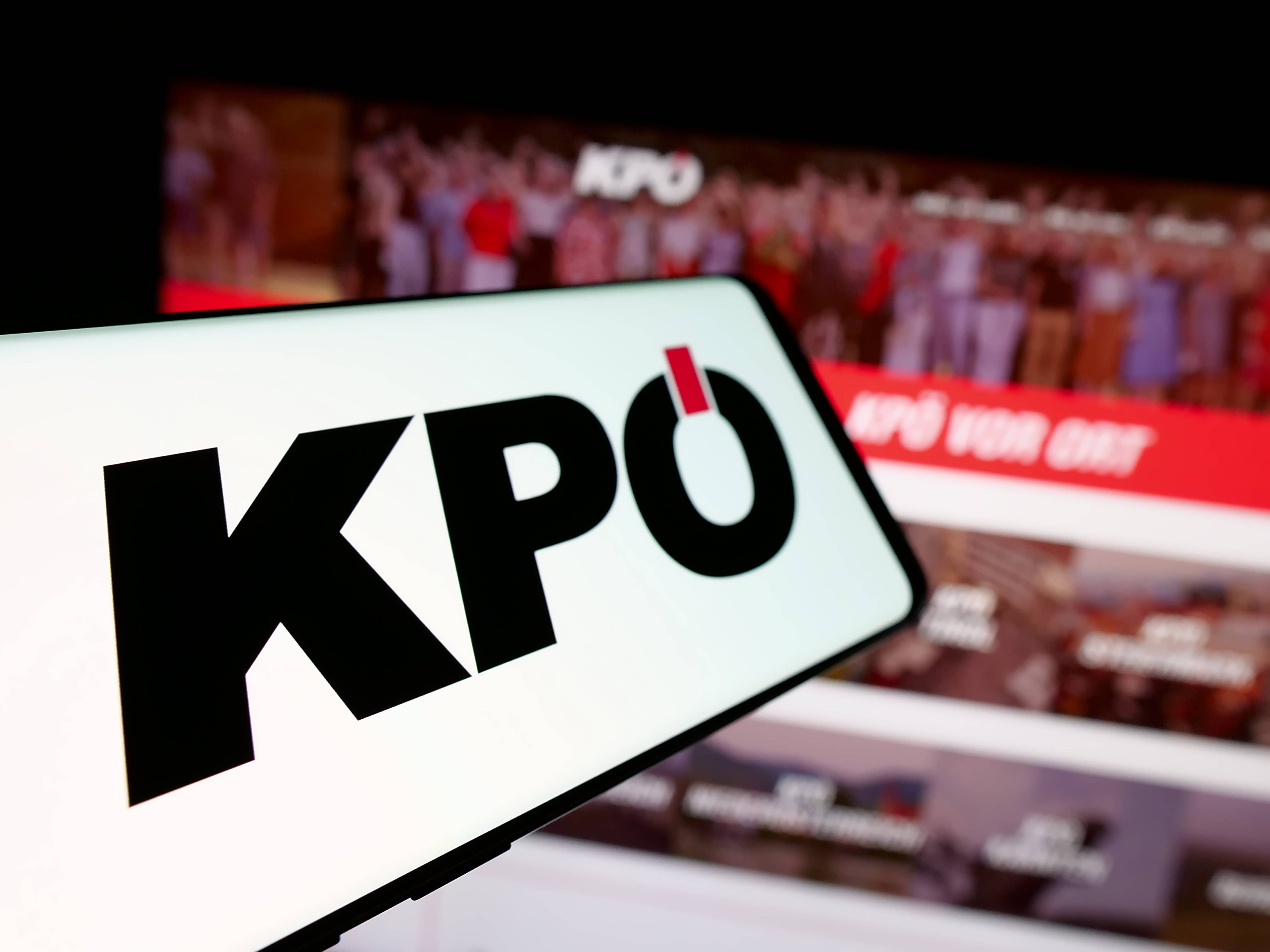 P-chinger-rechnet-mit-Sozialismus-ab-Am-Ende-bleibt-eine-privilegierte-Elite-