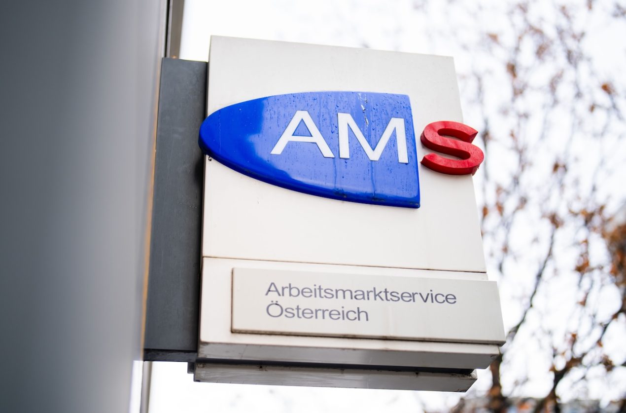 Neue Zahlen: “Zwischenparken” beim AMS kostet jährlich bis zu 700 Millionen Euro!