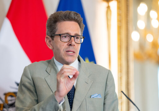 Trotz Anküdnigung: Mahrer hat Rücktritt als OeNB-Präsident noch nicht eingereicht