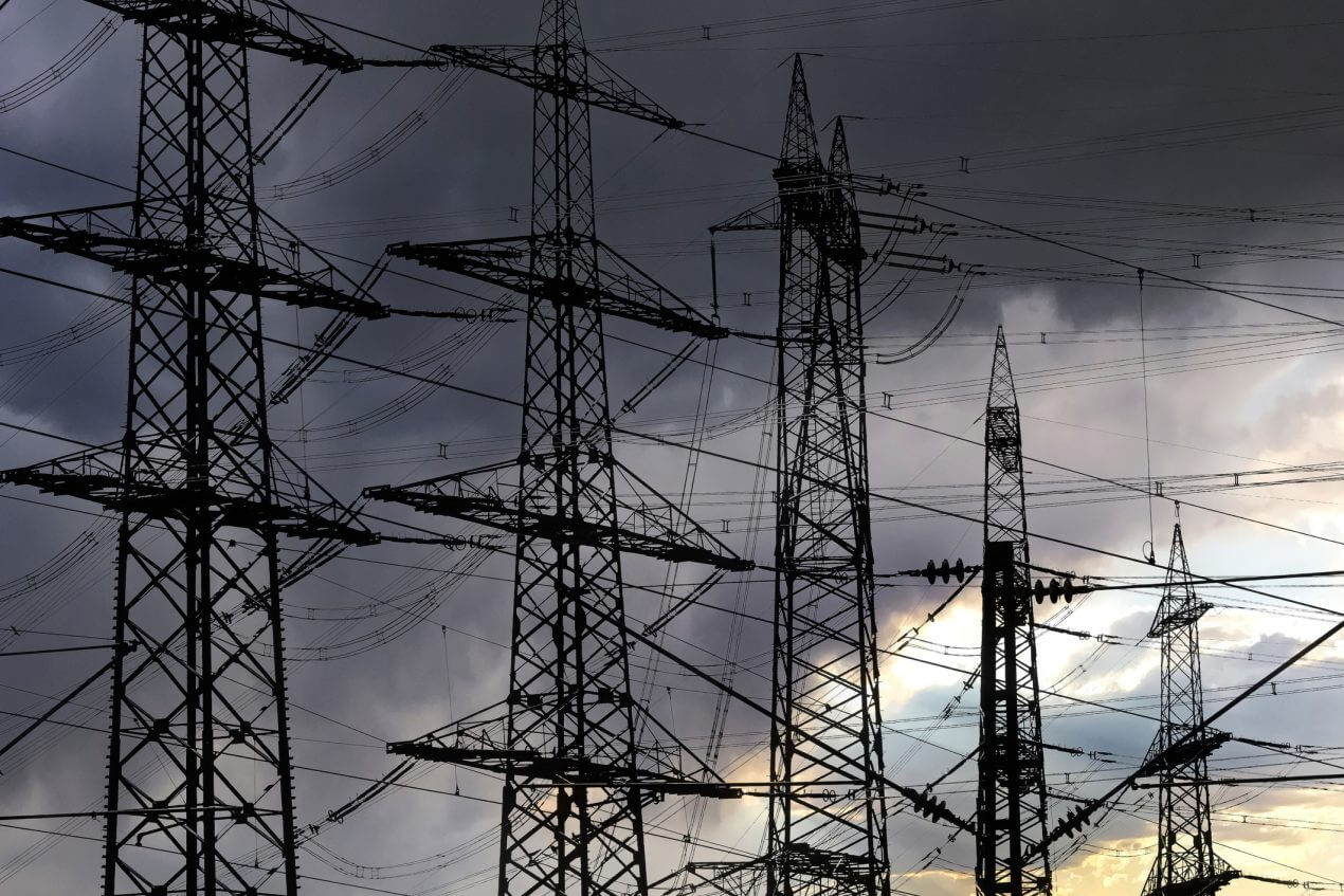 Švicarski raziskovalci uspešno pridobivali elektriko iz zraka