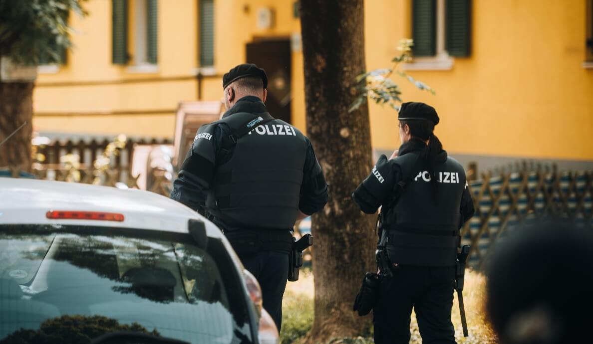 Polizisten in Wien werden Opfer brutaler Attacken