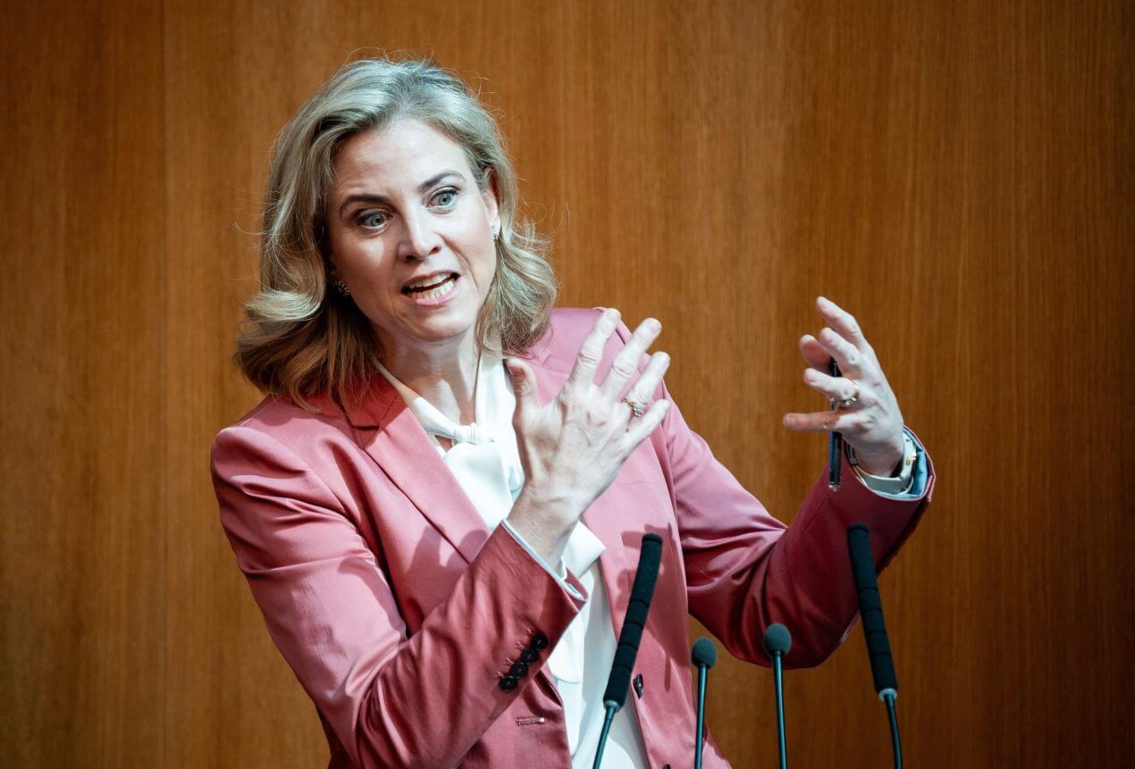 Ist das noch Freundschaft? Meinl-Reisingers Zickzack-Kurs zu Israel irritiert