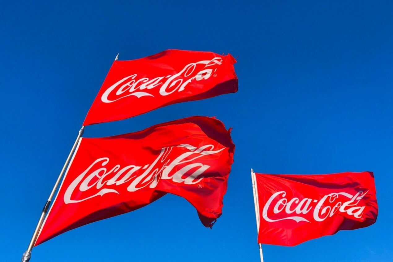 Donald Trump napovedal "osladkano" vojno Coca-Coli